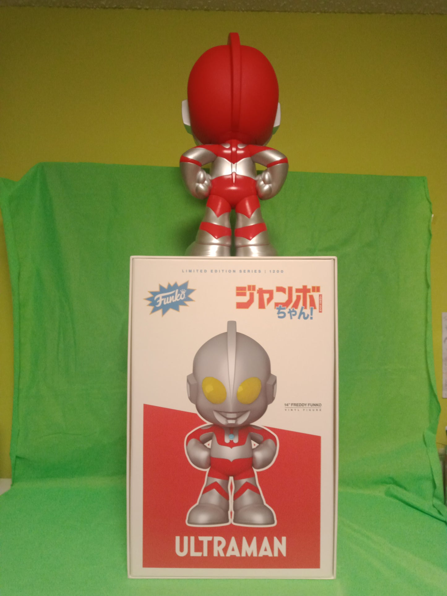 Funko Pop! Jumbo Chan Ultraman! 14'' Vinyl Limited Edition 1 OF 1200 Made