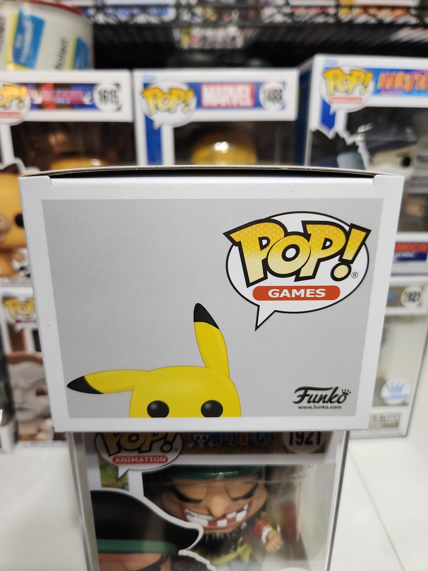 Funko Pop! Pokemon Pikachu (sitting)