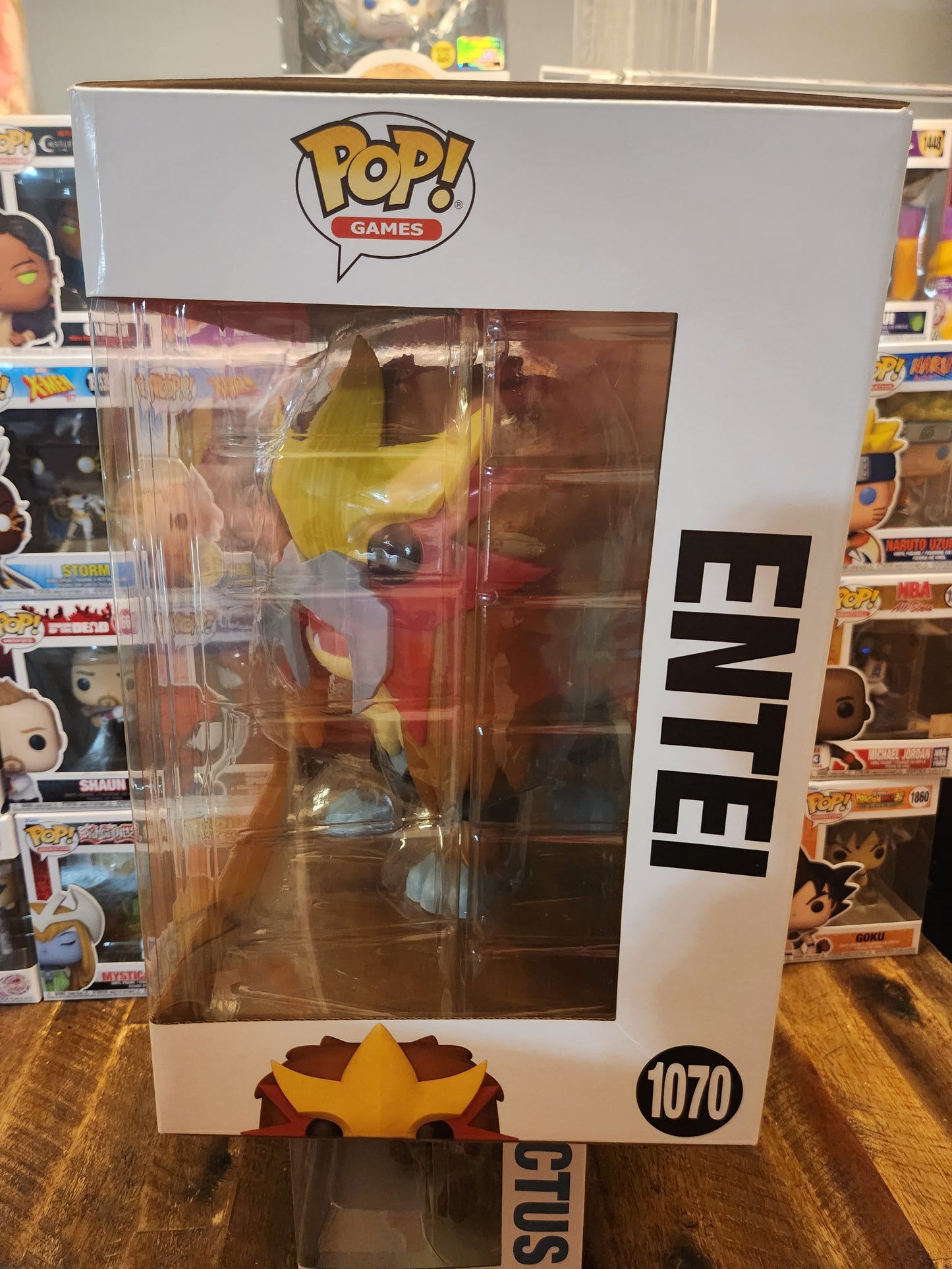 Funko Pop! Jumbo 10" Pokemon Entei SDCC Exclusive