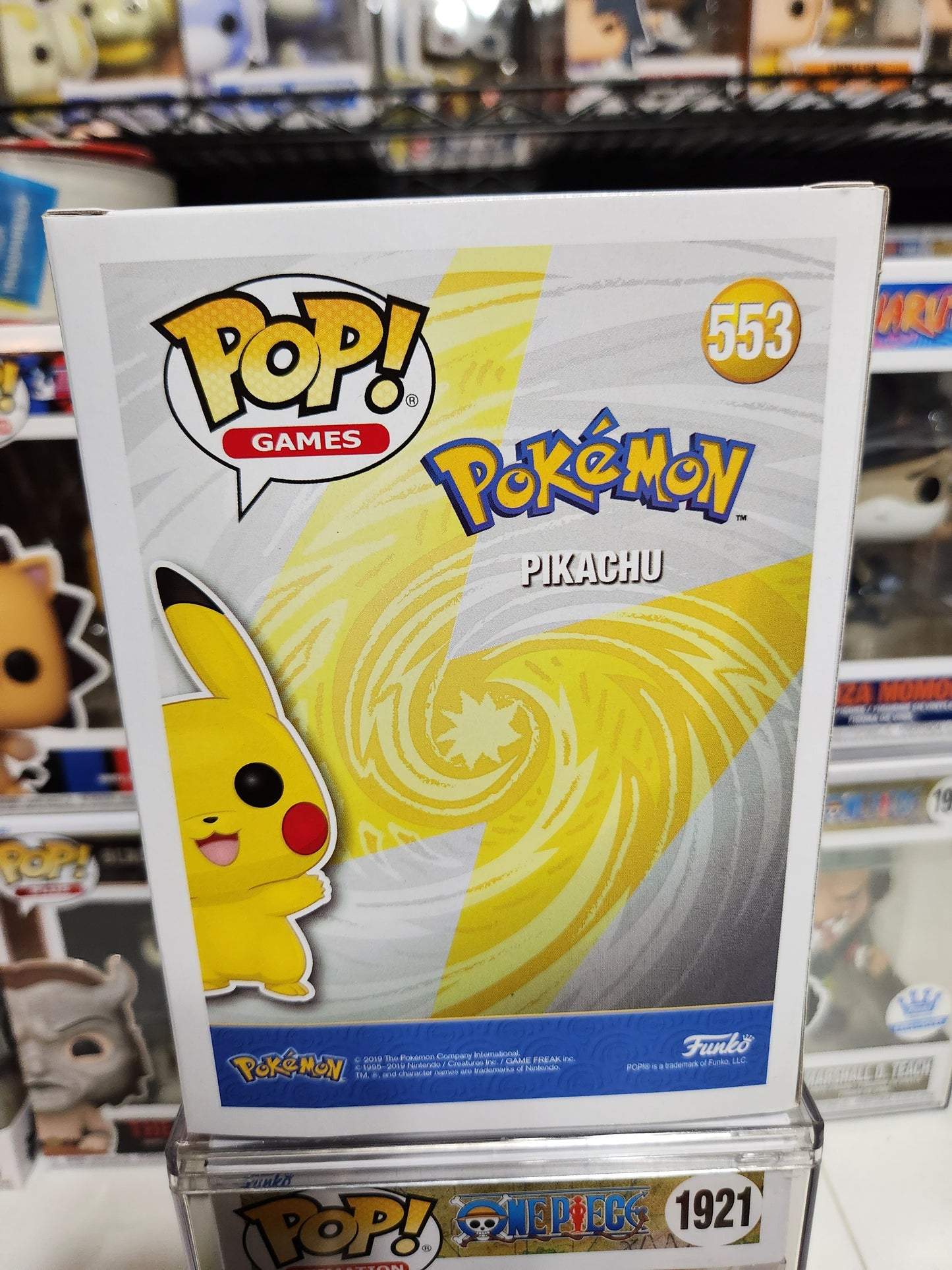 Funko Pop! Pokemon Pikachu (waving)