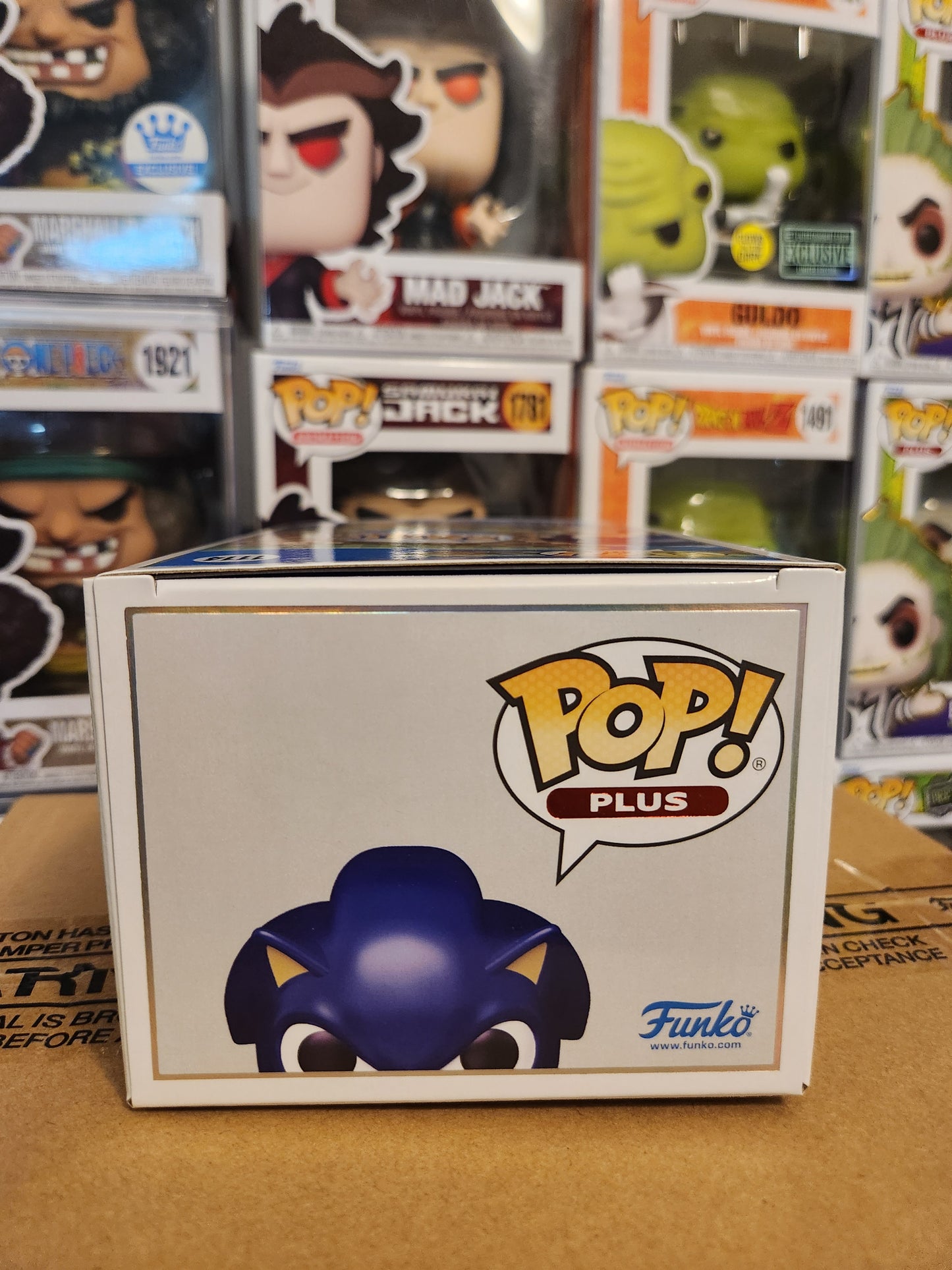 Funko Pop! Plus Sonic the Hedgehog Sonic Pearlescent Exclusive