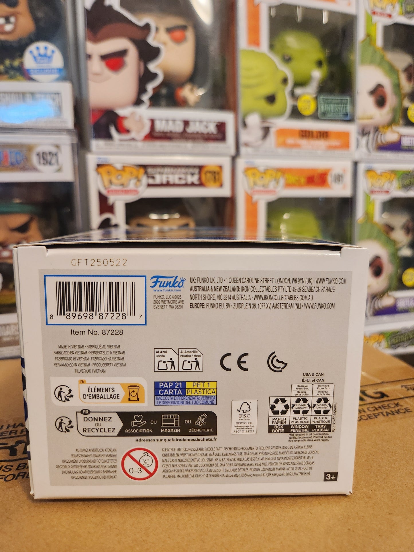 Funko Pop! Plus Sonic the Hedgehog Sonic Pearlescent Exclusive