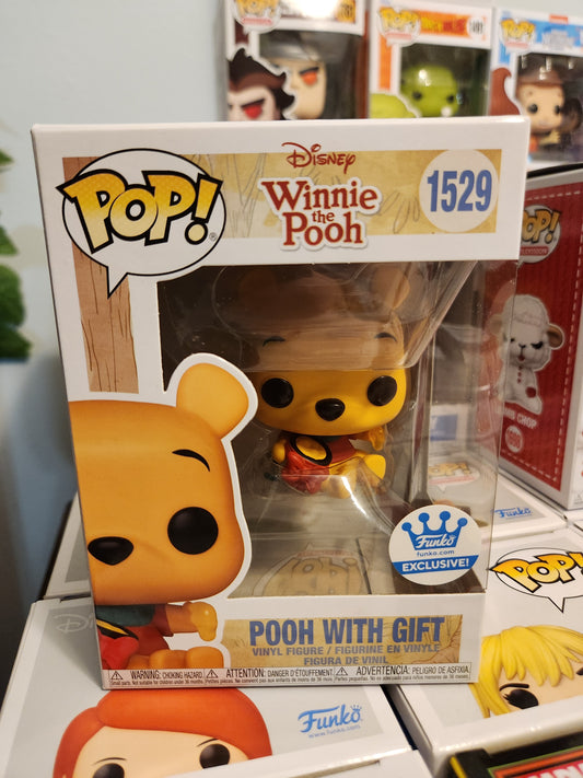 Funko Pop! Disney Pooh with Gift Exclusive