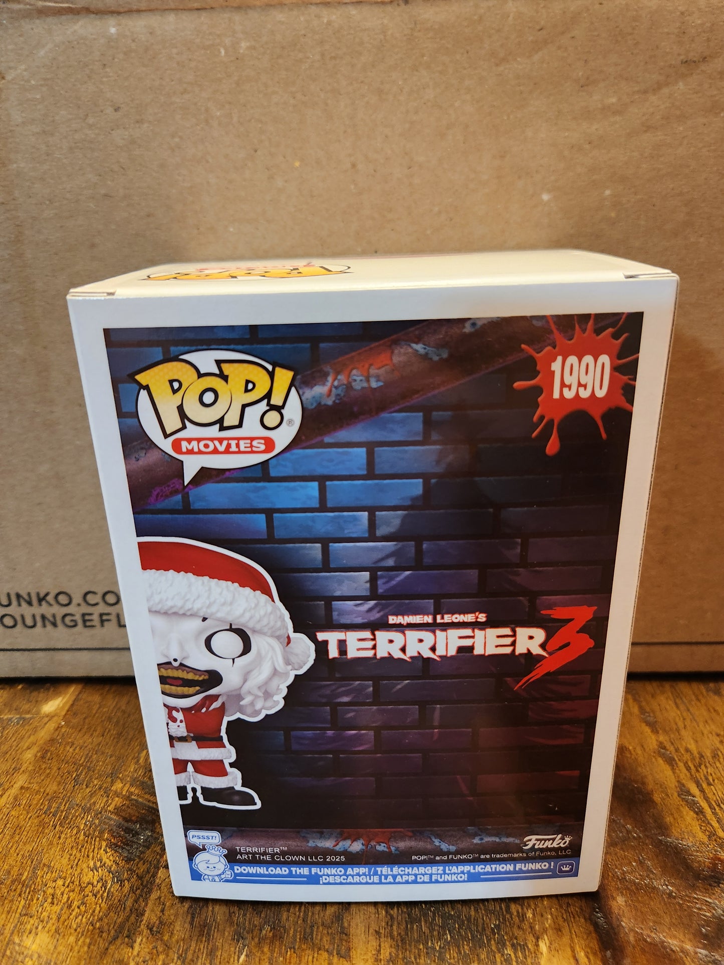 Funko Pop! Terrifier Art the Clown Bloody Santa Exclusive