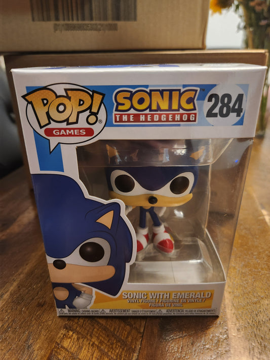 Funko Pop! Sonic the Hedgehog Sonic with Emerald